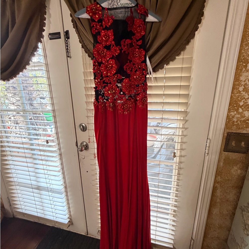 Cinderella Red and Black Floral Prom Dress - Picture 6 of 9
